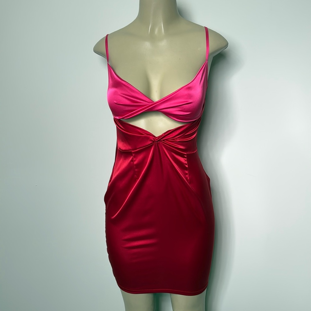House of Chic red and pink satin mini dress NWT size Large but runs small